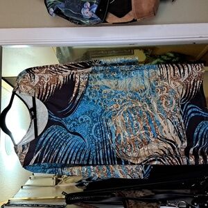 Wallis     XL    multicolored top   3/4 Sleeves European import from Roumania